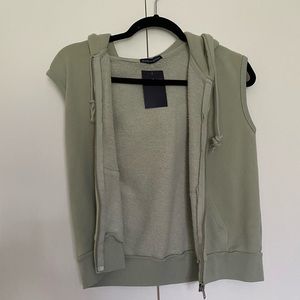 ✨NWT Brandy Melville Seafoam Hoodie Vest✨